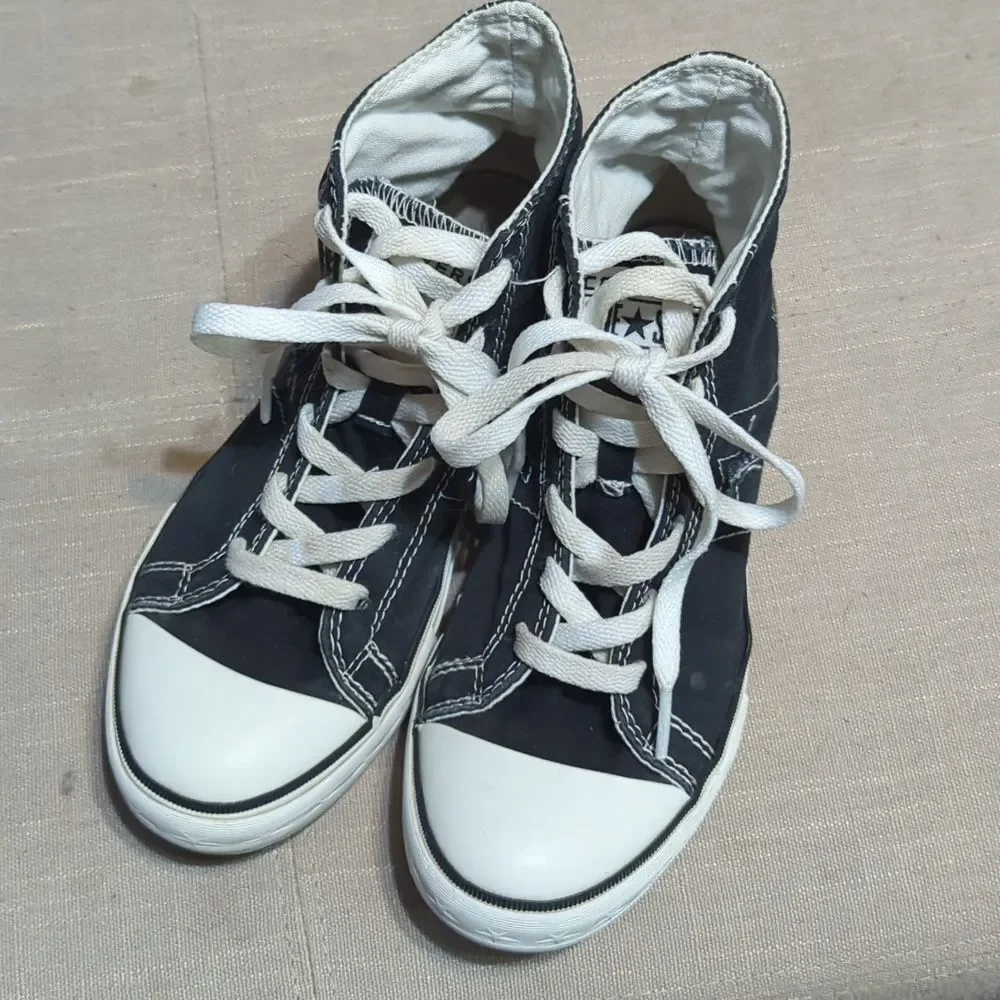 vintage 2004 Converse One Star‎ Junior hi top sneakers